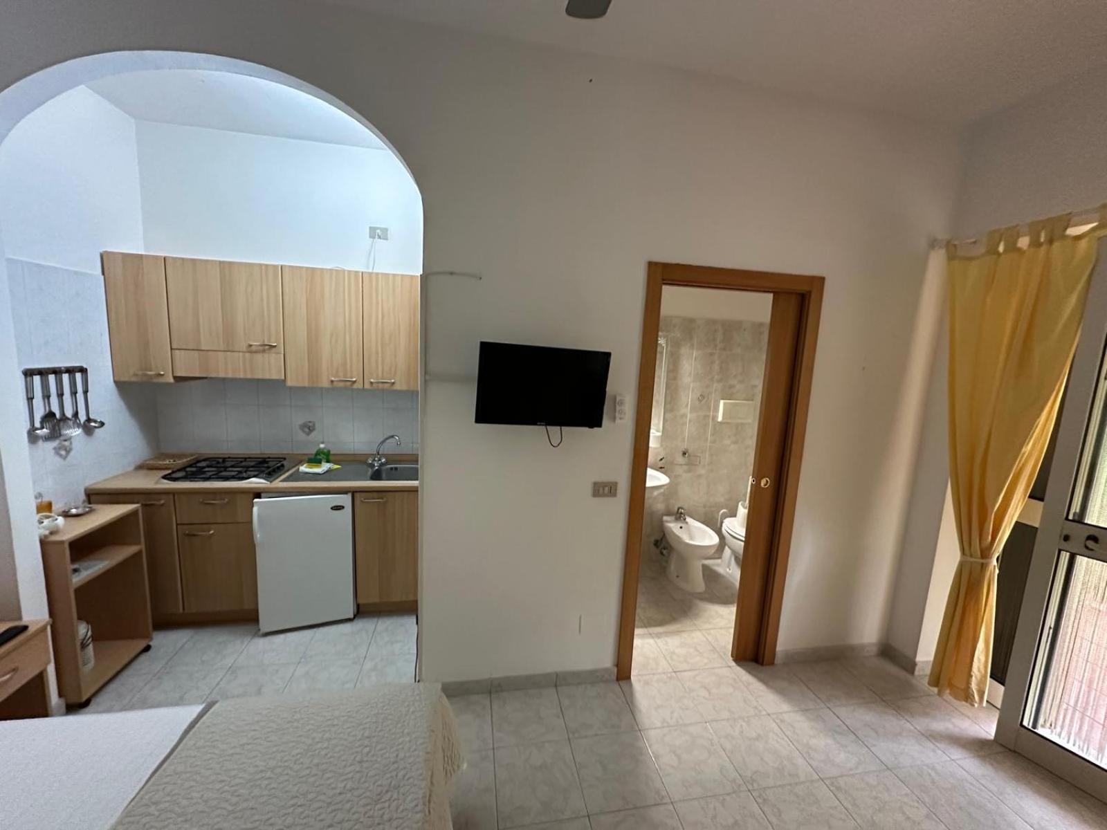 Villa Monica Appartamenti 비에스테 외부 사진