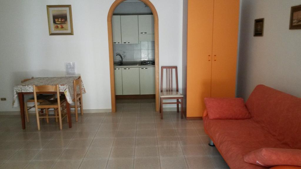 Villa Monica Appartamenti 비에스테 객실 사진